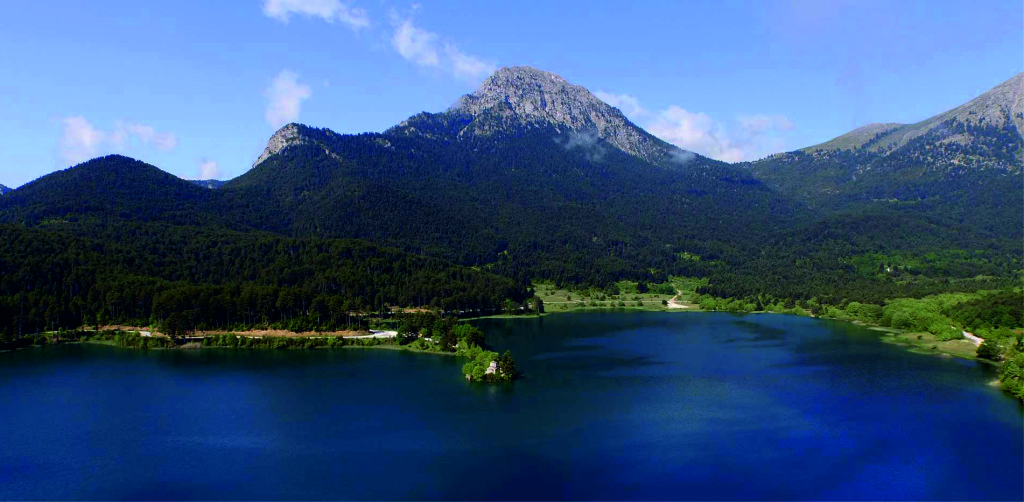 Lake Doxa at Feneos plateau, Peloponnese, Greece (image from: http://www.digiwebart.gr/portfolio_page/der-spiegel-cover-art/).